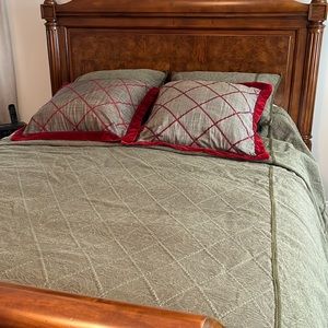 Ethan Allen Custom Queen Bed Cover with Custom Shams